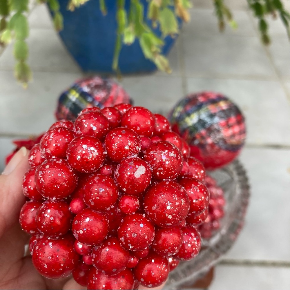 Sonoma Holiday Decorative Spheres 9 Vase Filler Red Plaid Berries Poinsettia NEW - Picture 8 of 10